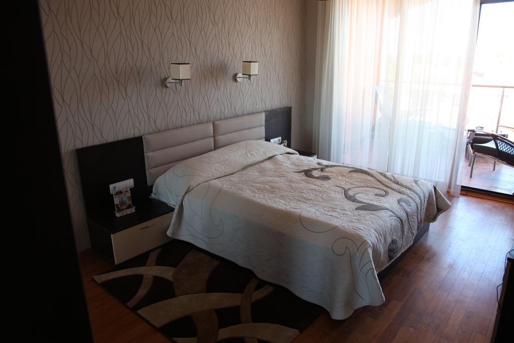 Apartment In St. Constantine And Helena Sankt Konstantin & Helena Eksteriør billede